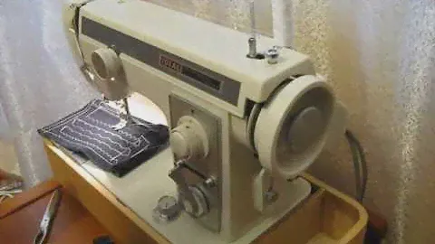 Sewing machine Швейная машина Ideal 601 Намотка нитки.